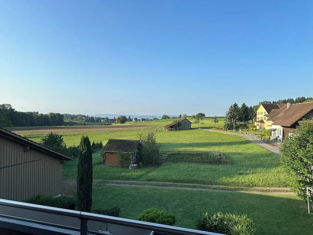 VK - VB - Zürich Airport - Homestay - Villa Bänikon