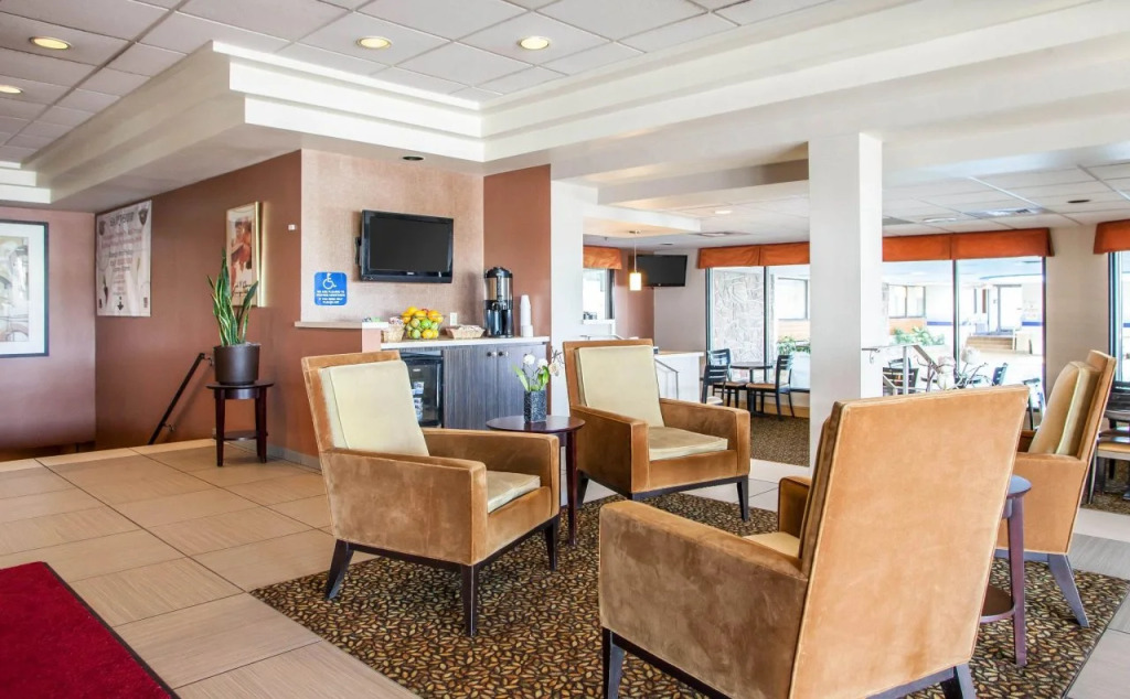 Royle Hotel Milwaukee Airport