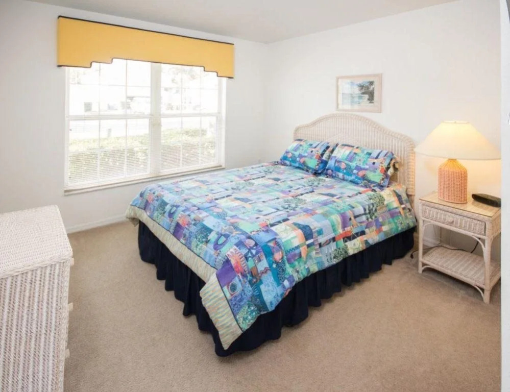 ACO PREMIUM – 7 bd with pool and Game Room (1500)