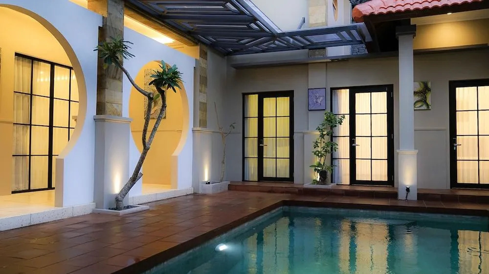 Akanaka Petitenget Bali