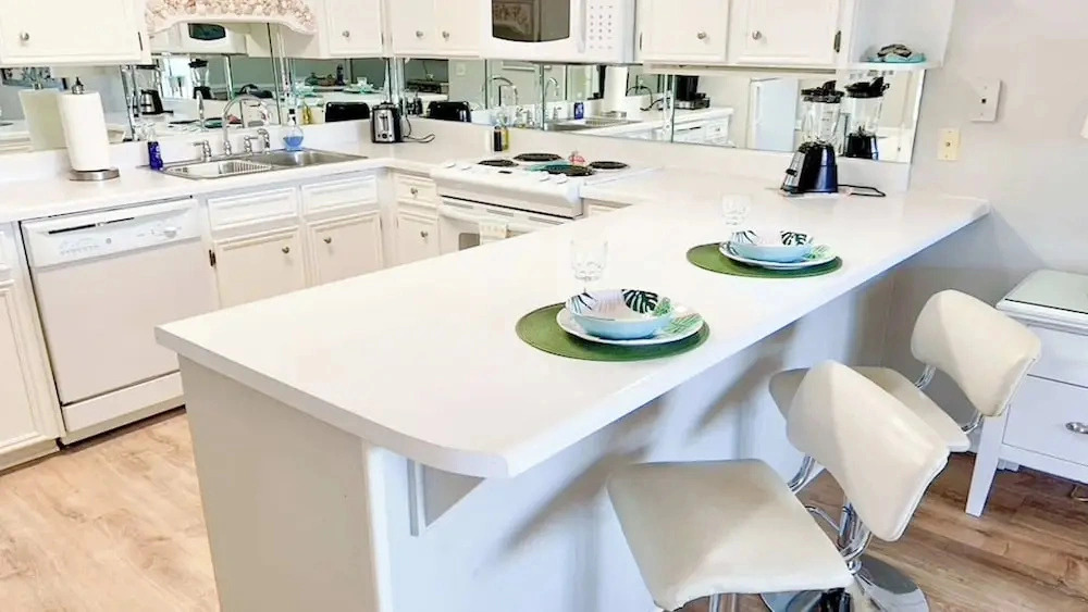 Horizon South 75C Resort-style