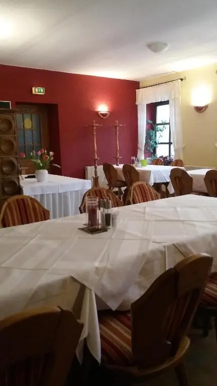 Altes Wirtshaus Fördergersdorf Bed & Breakfast