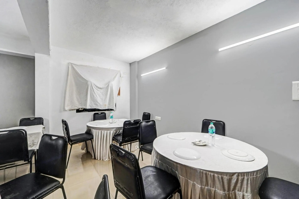 Oyo Townhouse 999 INN24 Airport