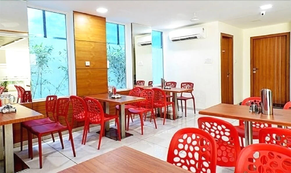 FabHotel Hill View II Gachibowli