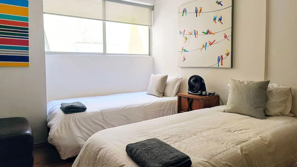 Renovated Aparment Avenida Amsterdam