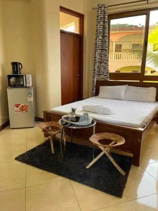 SeaOne Nyali Mombasa Private Studio w/ pool
