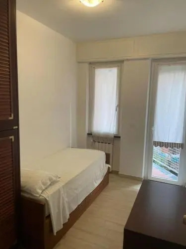 Flat 2 Bedrooms 1 Bathroom - Recco