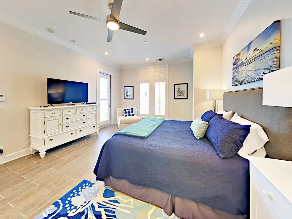 137 Palmilla Circle Seagate Condo 205 2 Bedrooms 2 Bathrooms Condo