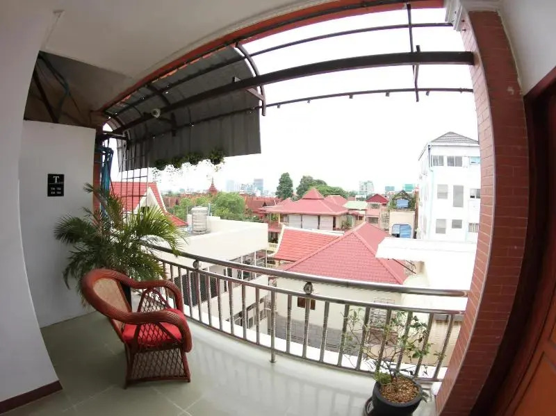 SkyVilla BKK - Pool & Chill - Laundry included