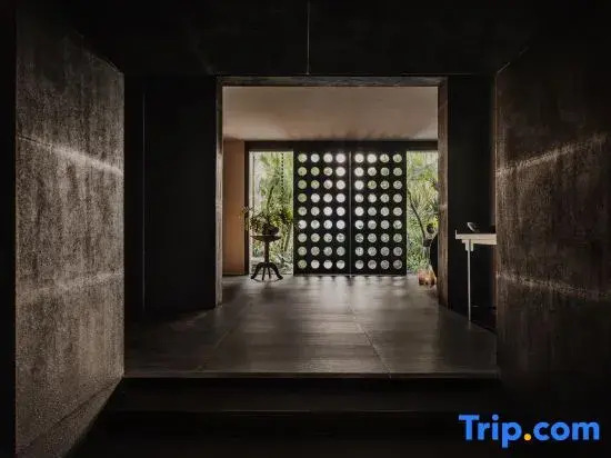 Chongqing Mist Isle Riverside Resort Hotel (Nanbin Road Changjiahui Branch)