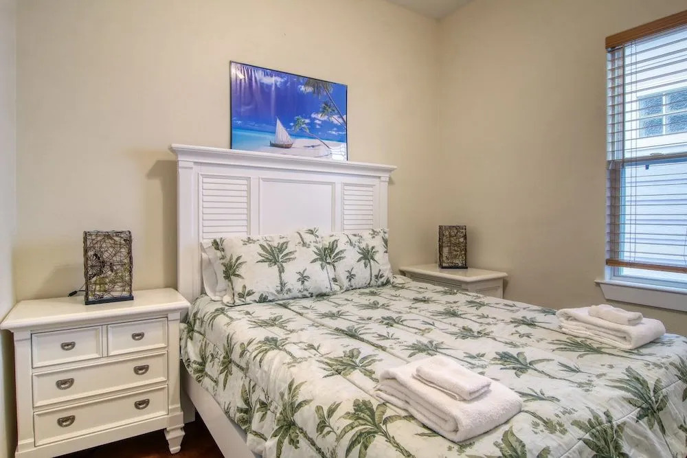 Tropical Paradise Pb209 3 Bedrooms 3 Bathrooms Condo