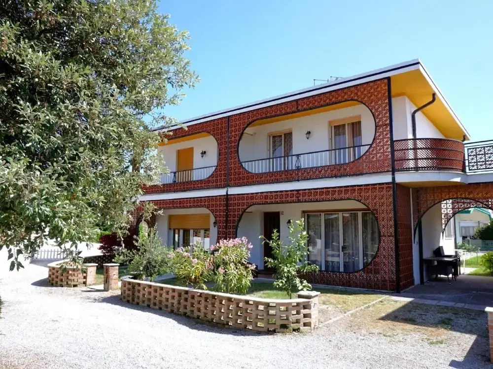 Relaxing Villa in Caorle for 8