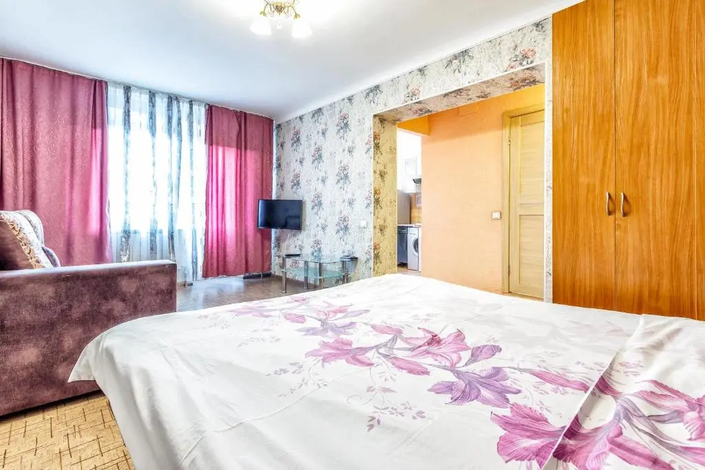 433 Apartamenty v istoricheskom tsentre u parka Otlichno podhodjat dlja komandirovannyh i turistov