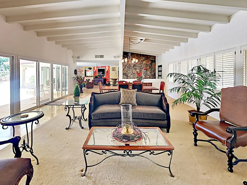 Classic Mid-Century Deanza Home Home