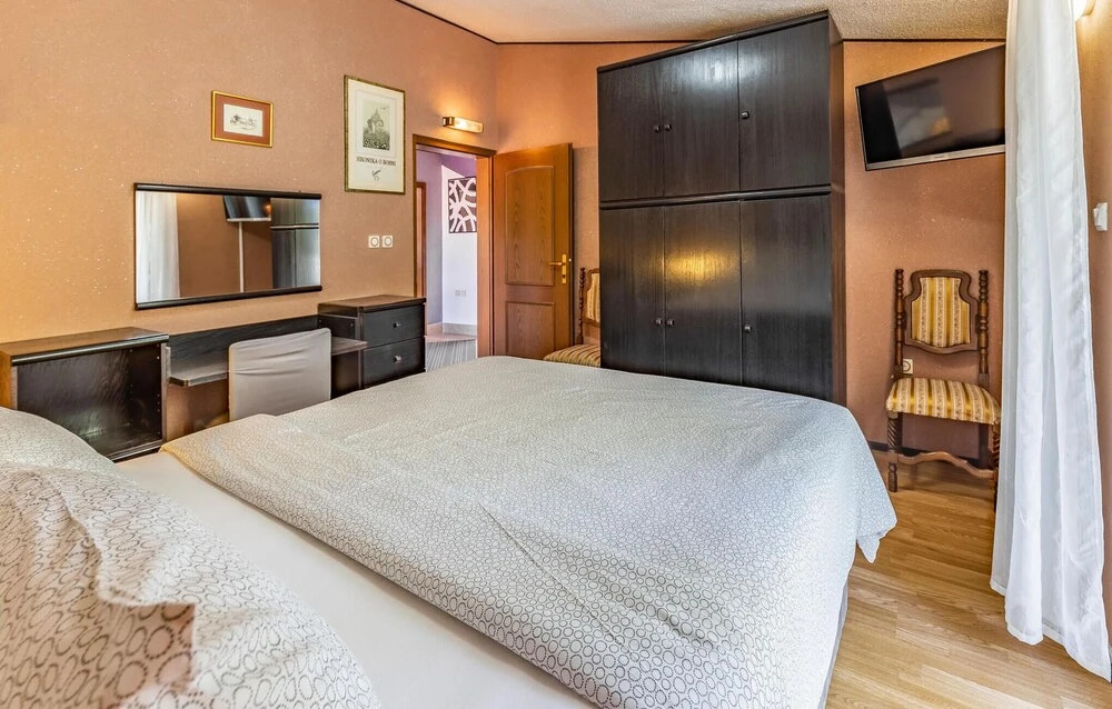 Beautiful Home In Medulin