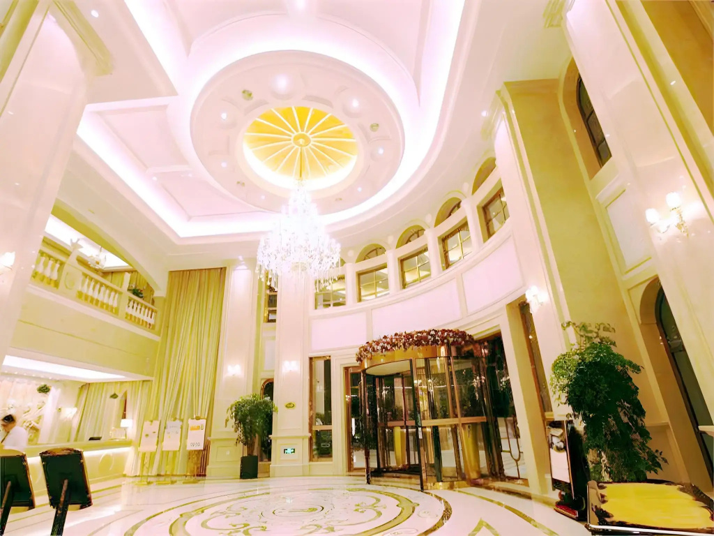 Vienna International Hotel (Shanghai Songjiang Development Zone Sports Center Metro Station)