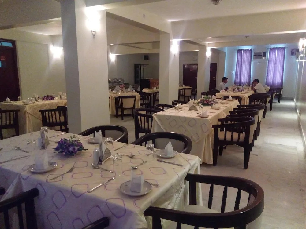 Hotel Saramati