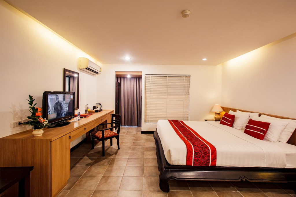 Raming Lodge Hotel