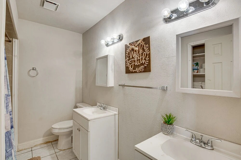 < 1 Mi to Lake Ray Hubbard: Home w/ Patio!