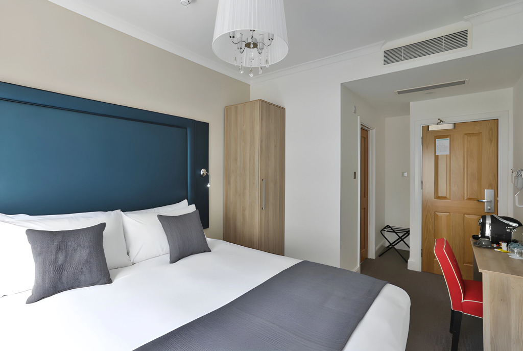 The Porchester Hotel