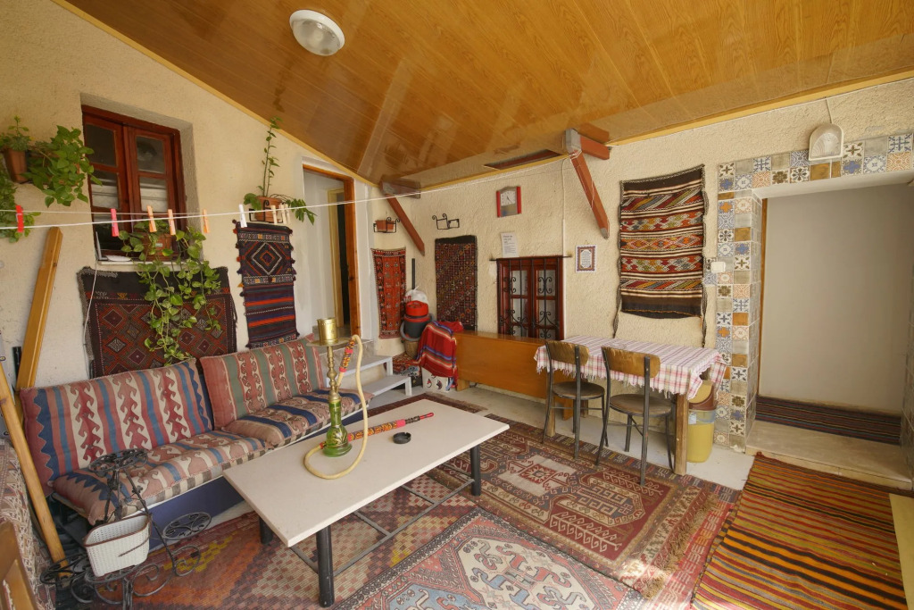 Ali Babas House