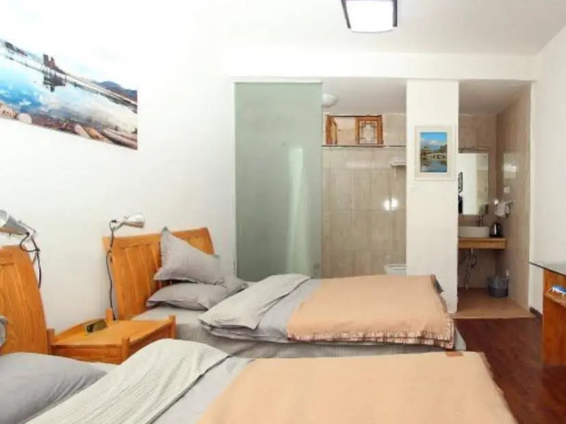 Lijiang Noble Visual Century Inn