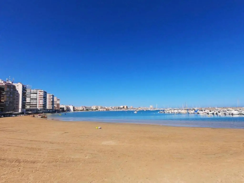 Apartamento en Torrevieja a 50m playa