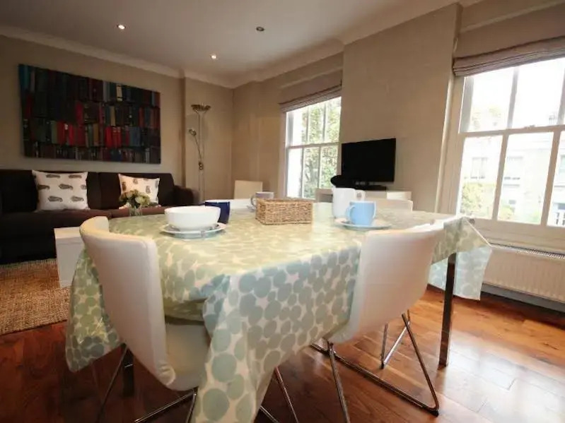 FG Property Chelsea - Gunter Grove