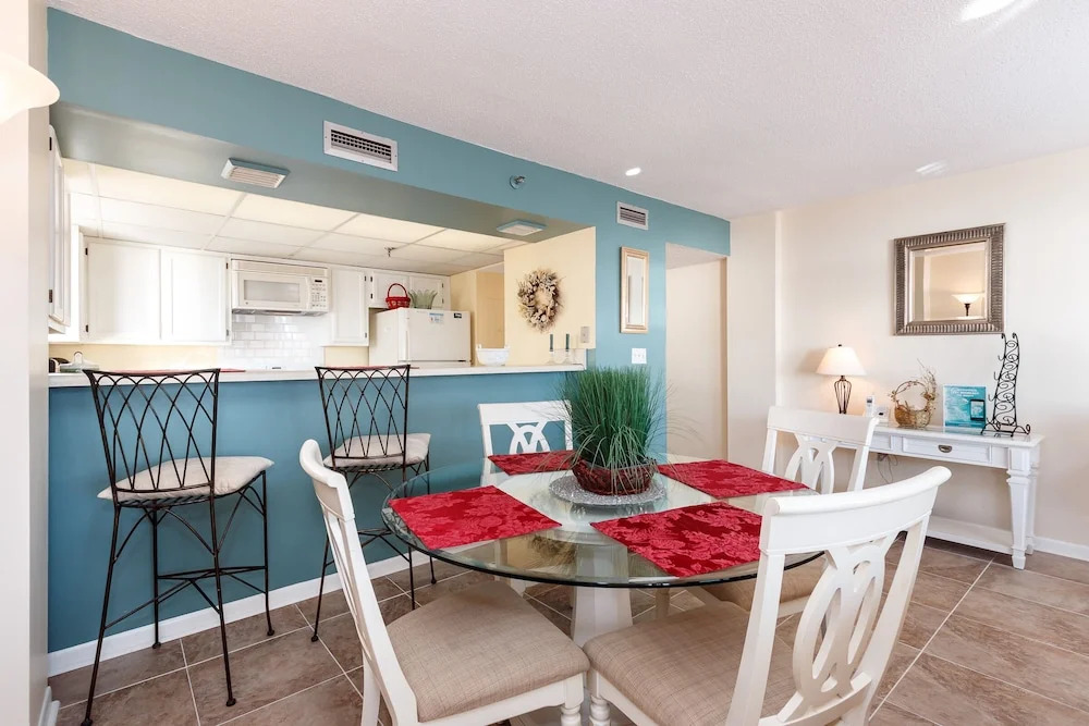 Gulfside 203 - The Sandbar Escape