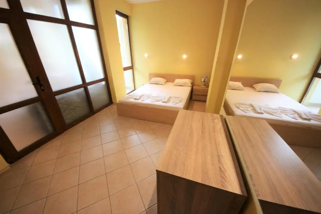 Menada Midia Apartments