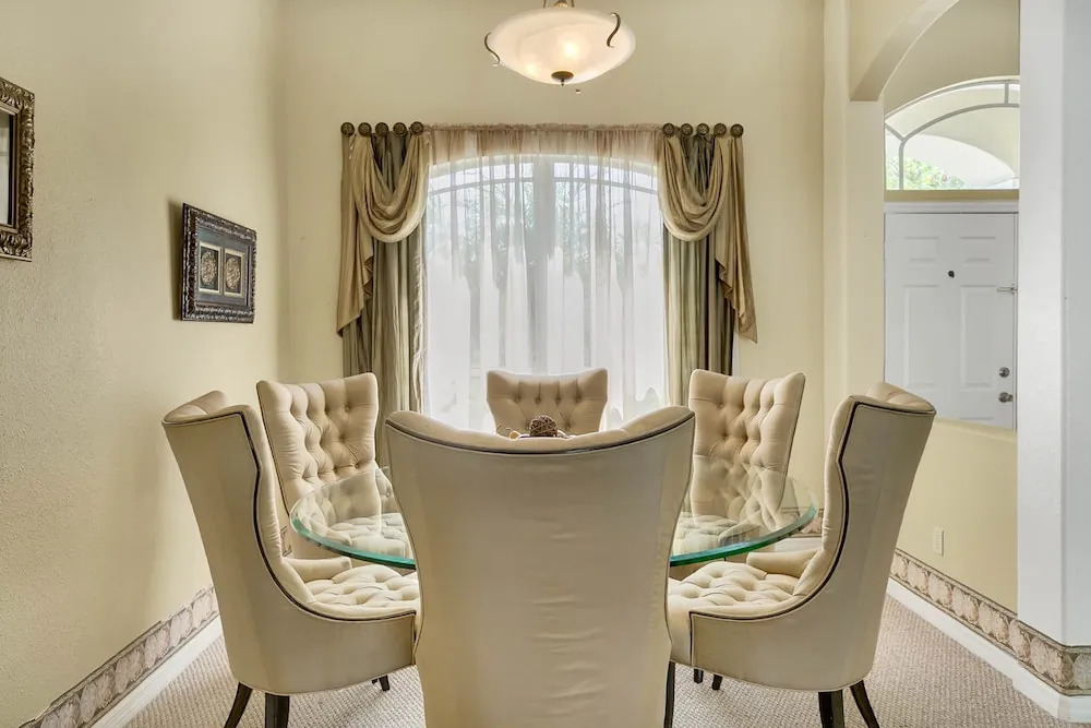 Executive Home with Heated Pool and Spa Holiday home 6