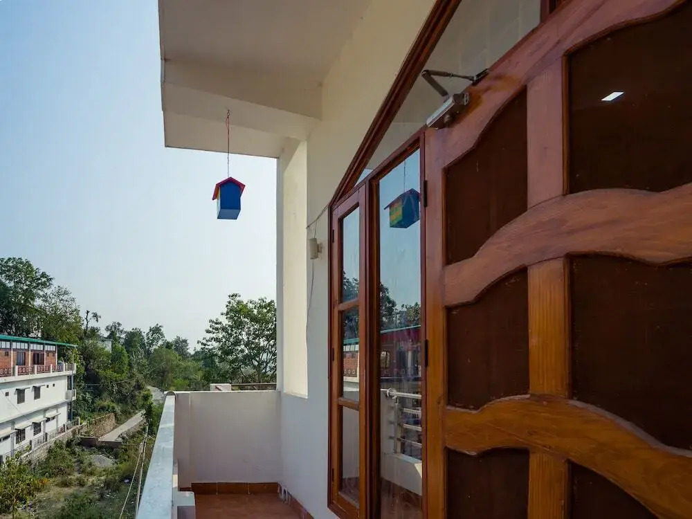 OYO 13502 Home 2BHK Simran Villa DIT