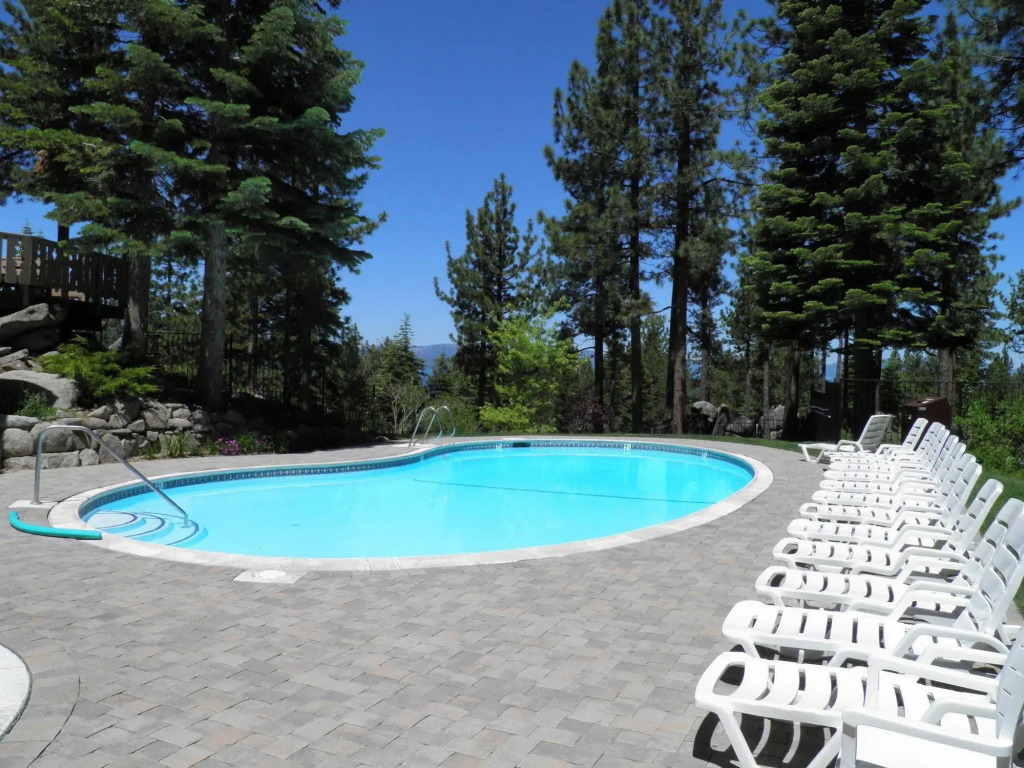 1210 Timber Lane