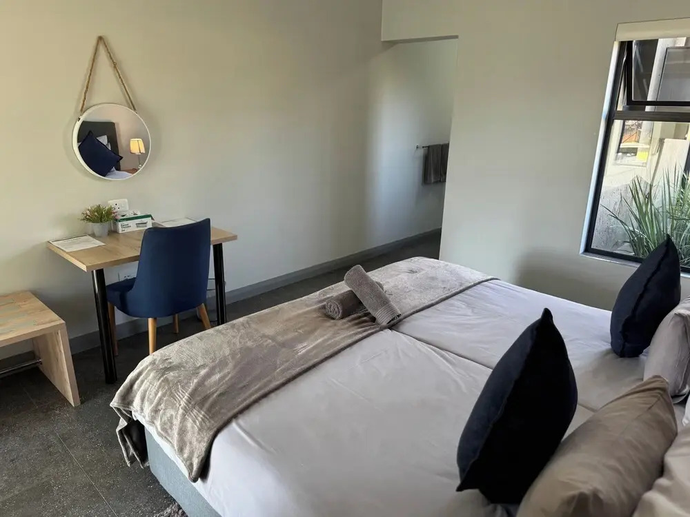 Stones Throw Manor