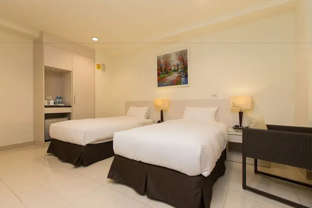 F Hotel - Sanyi - pet-friendly