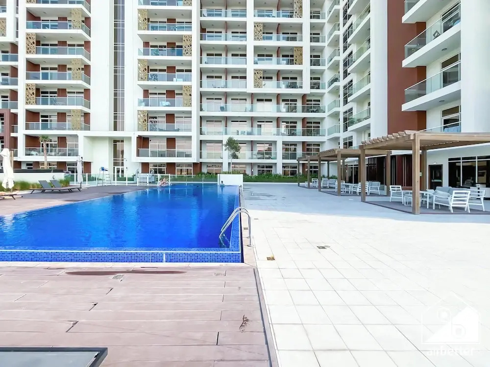 Jewelz Luxury 2BR Balcony, Pool & Garden Views