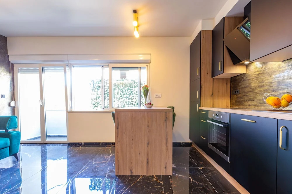 Luxury Hedone Apartment with Private SPA Zone