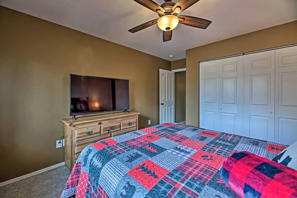 Near Woodland Lake Park: Cabin w/ Serene Deck!