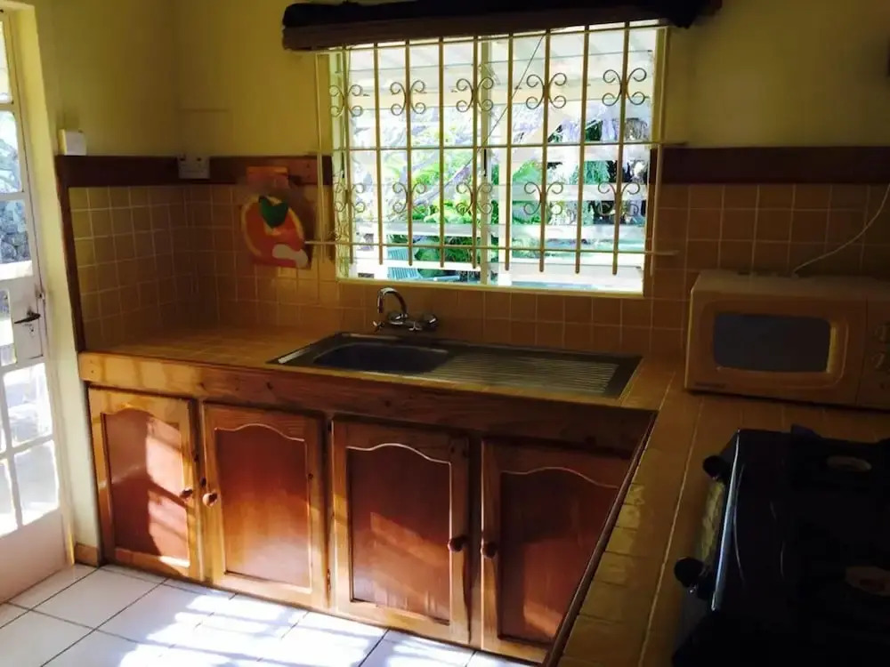 Apartment With one Bedroom in Calodyne, With Pool Access, Furnished Ga