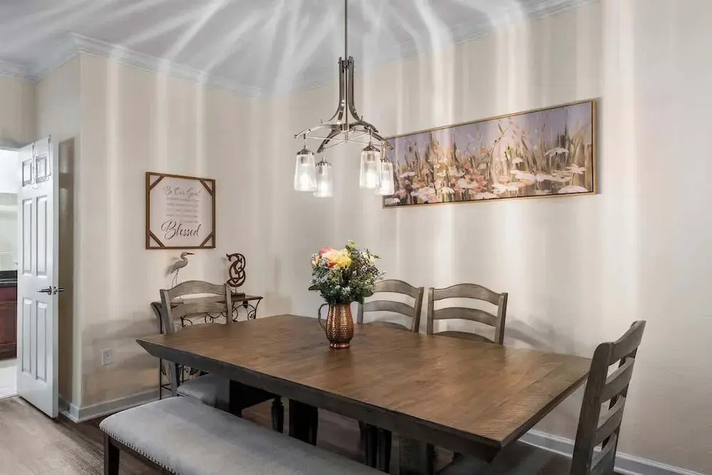 NEW Listing Gorgeous 2 bd Condo
