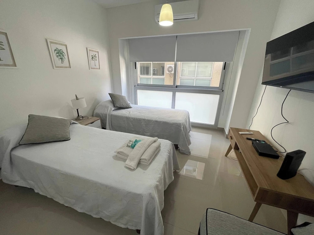 Studio In San Telmo- Paseo De La Cisterna- 529