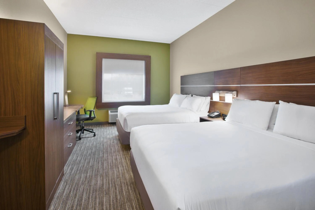 Holiday Inn Express & Suites Manchester by IHG