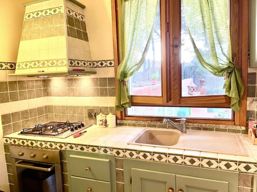 Villa in Posizione Panoramica-Villa Punta Pareti