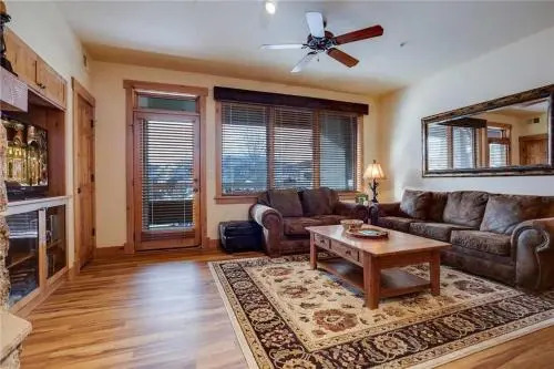 4207 Aspen Lodge
