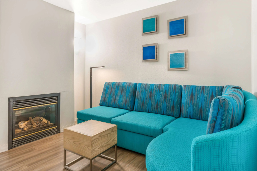 Best Western Plus Capitola By-the-Sea Inn & Suites