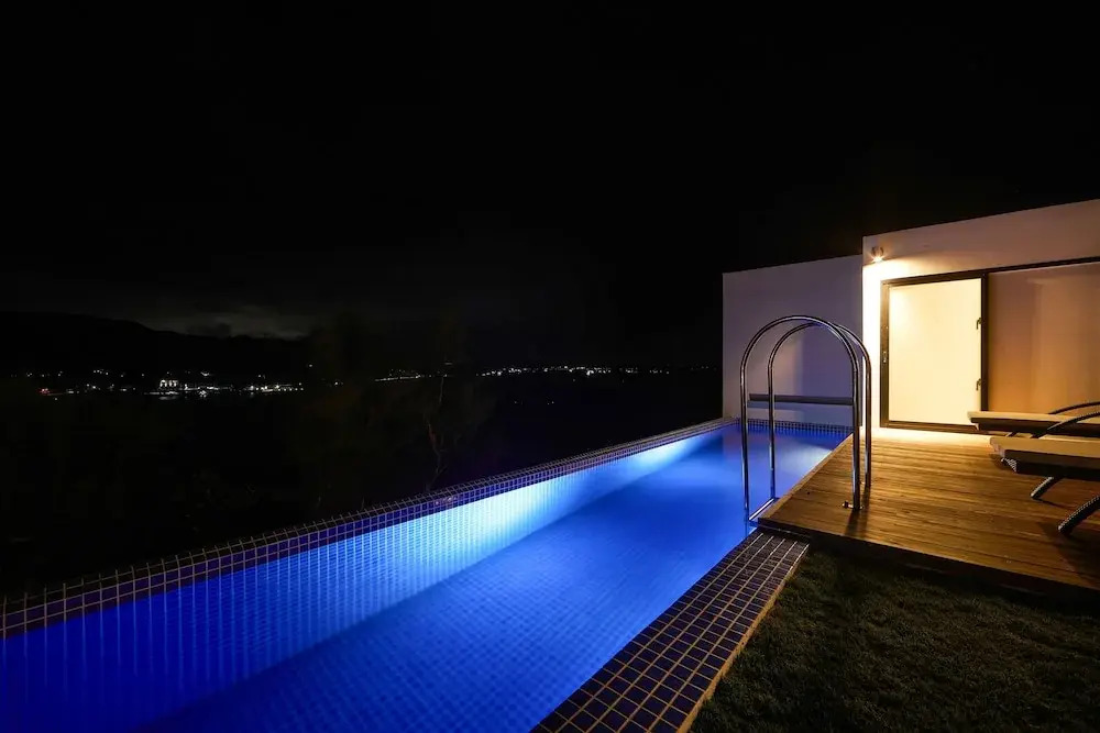 E-horizon Resort Premium 瀬底E