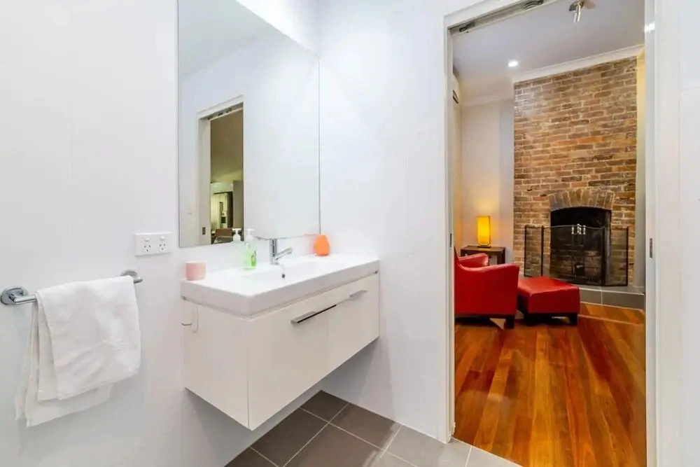 Renovated 3 Bedroom Home In Petrie Terrace