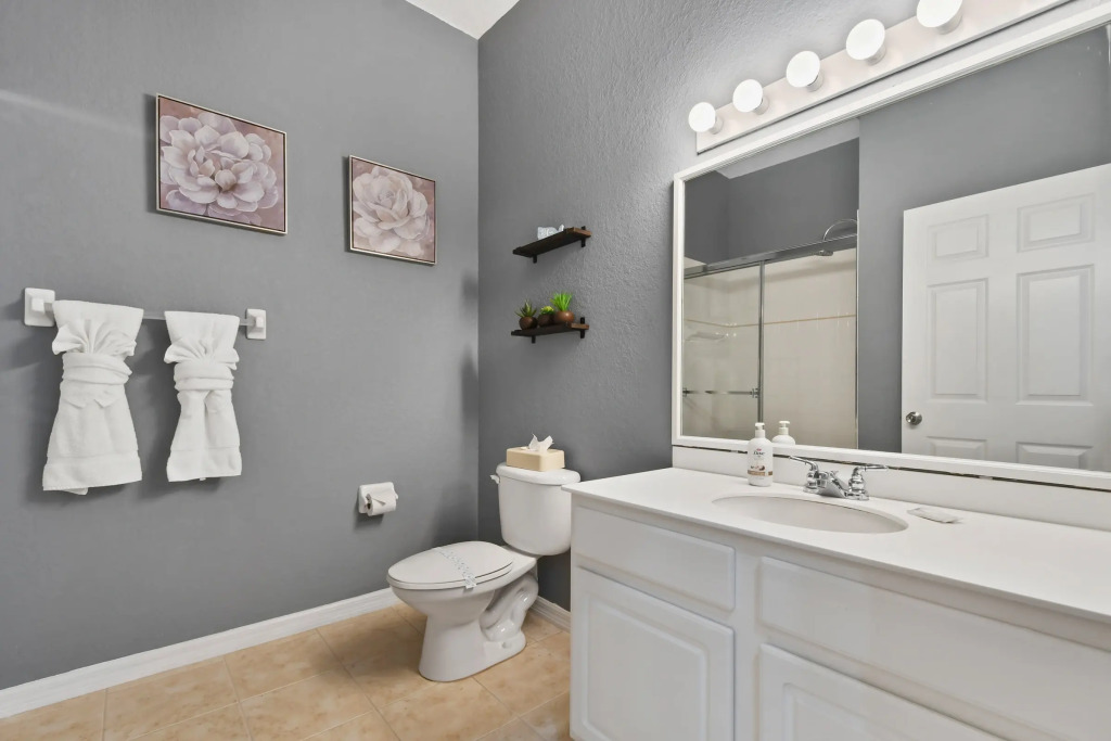 Bahama Bay Beautiful 3 Bedrooms Condo