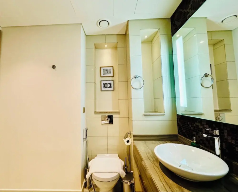 Venduras Luxe 1BR at Paramount