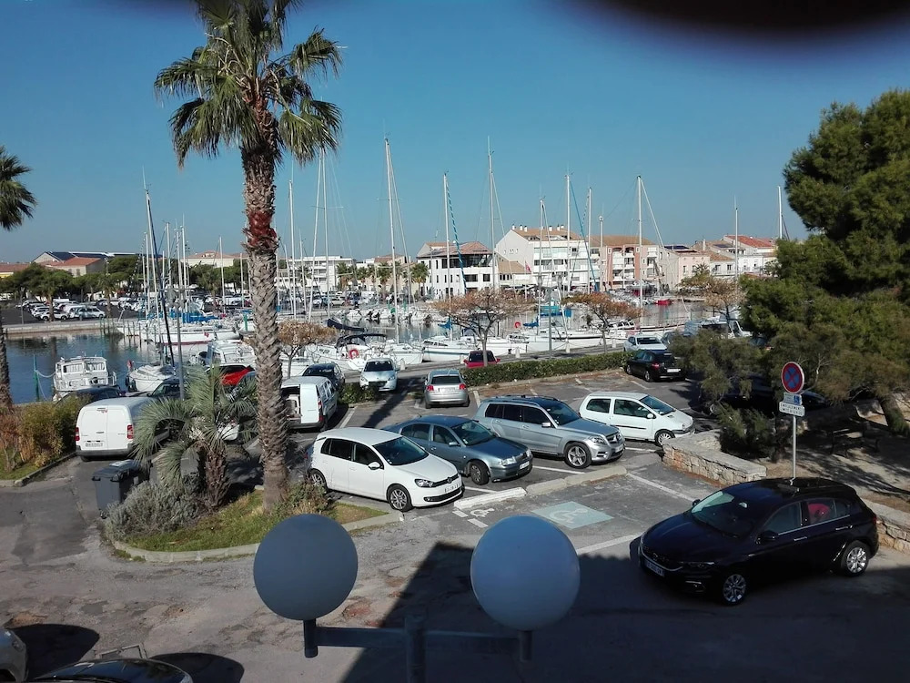 Appartement au port de Mèze